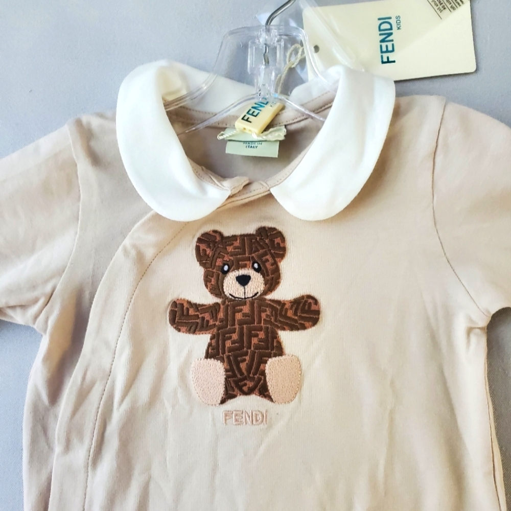 NWT$550 FENDI Babygrow Beige Jersey Teddy Bear Logo Footie Onsie Sleeper Sz 3 M